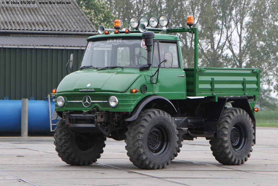 сузукито е най - Page 3 MB-Unimog-gruen-090510-03