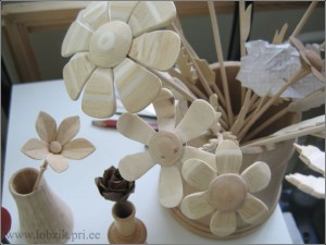     .... -  2 Wood_flowers_09m