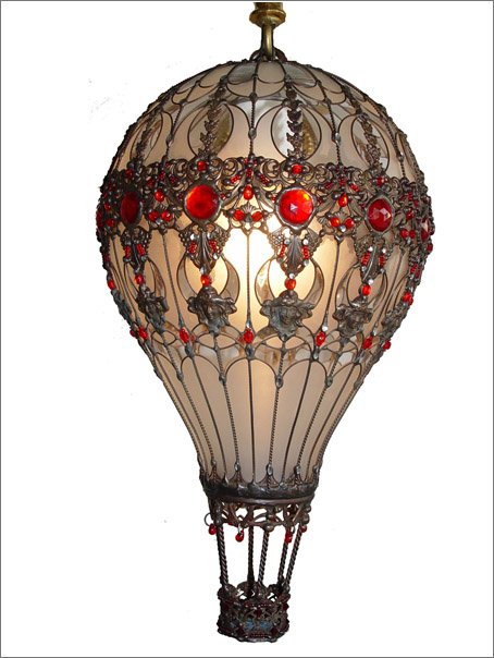      .. Balloonatics_lamp_01