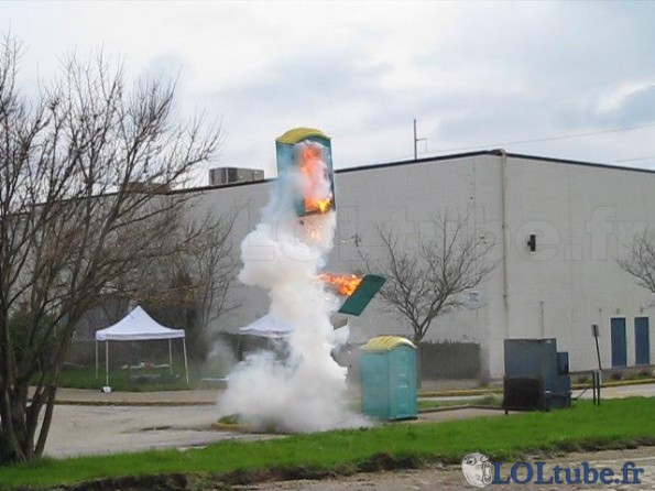 Michel Pierre porte plainte après l'explosion de ses toilettes. Explosion-de-toilettes