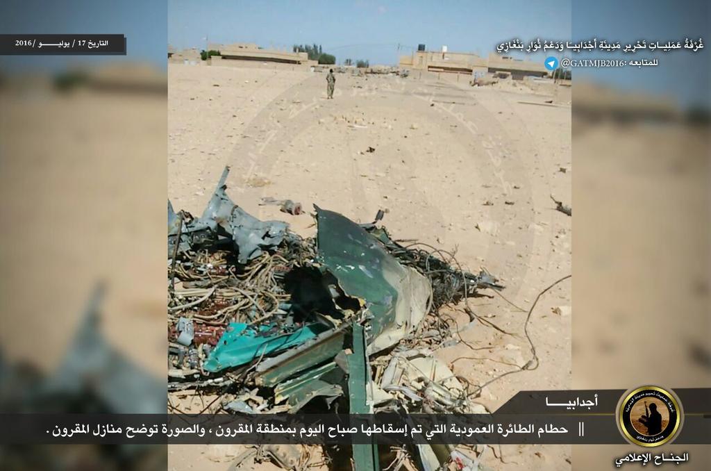 داعش ليبيا التي افتى الغرياني بحمايتها تصدر: رسالة الى فرنسا 16-07-17-Wreckage-of-helicopter-3