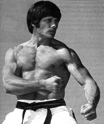 Jeet kune do, el sistema de Bruce Lee - Página 3 Joe_lewis_2