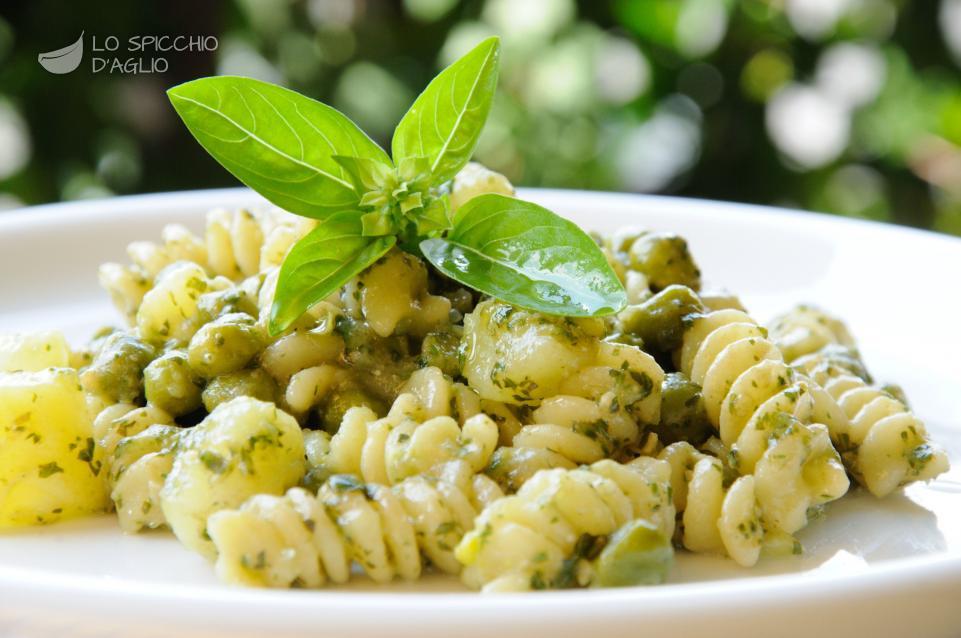 Fusilli al pesto e piselli Pastapestopiselli