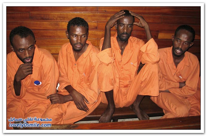 تاريخ القراصنة و القراصنة الصوماليين و تهديدهم لمصر P30-Pirates-Somalia