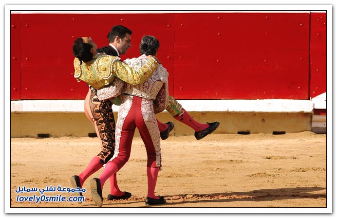 صور:مصارعة الثيران في الشوارع من اسبانيا San-Fermin-2009-Spainia-27