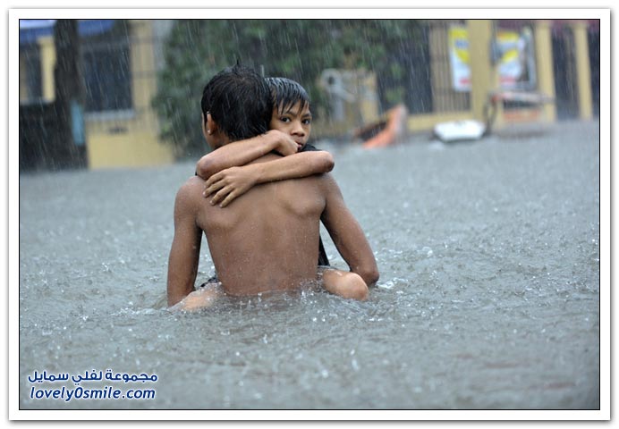 صور آثار الإعصار Ketsana في الفلبين المعروف لديهم بإسم Ondoy Hurricane-Ketsana-in-Philippines-01