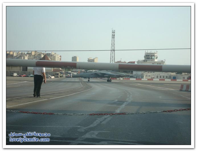 صور من مطار جبل طارق Gibraltar-Airport-11