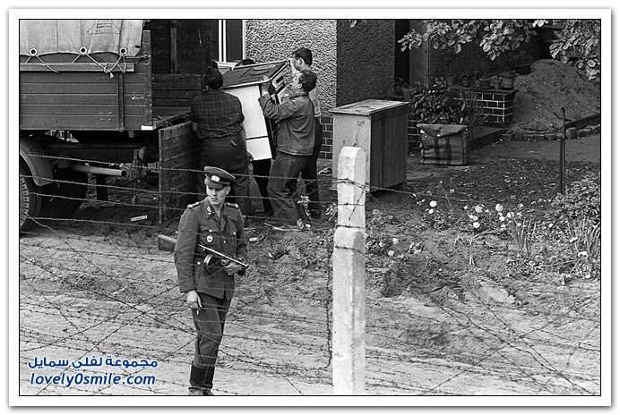 صور نادرة قبل إزالة جدار برلين After-20-years-Berlin-Wall-003