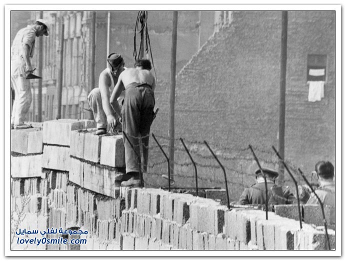 صور نادرة قبل إزالة جدار برلين After-20-years-Berlin-Wall-009