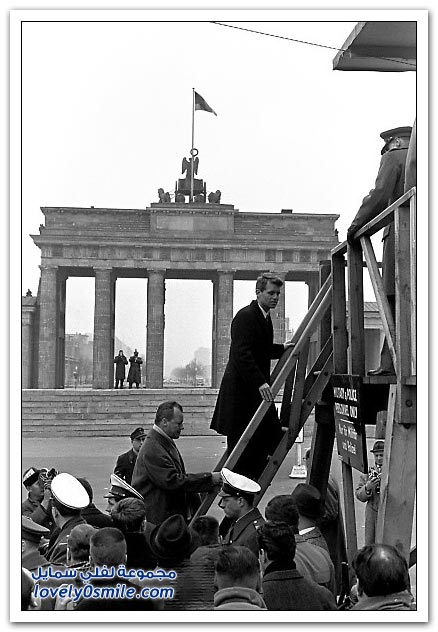 صور لجدار برلين After-20-years-Berlin-Wall-022