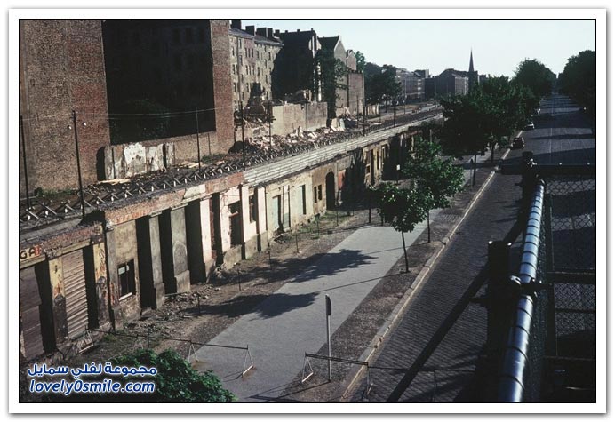 صور لجدار برلين After-20-years-Berlin-Wall-031