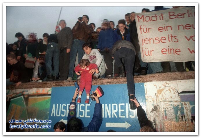 صور لجدار برلين After-20-years-Berlin-Wall-044