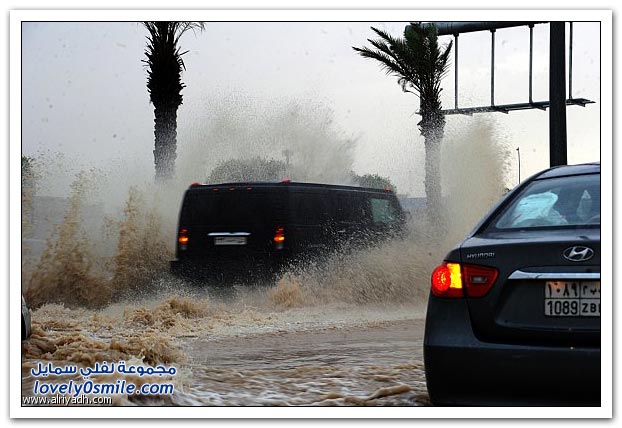 صور لسيول وأمطار الرياض ليوم الإثنين 3-5-2010‎ 2010-5-3-Rain-Riyadh-77