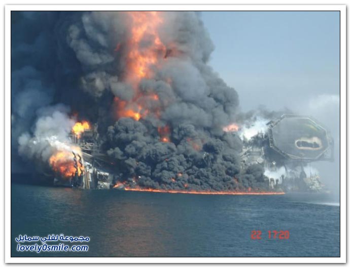 صورأنفجارفى محطة تنقيب لنفط وتسربه على سواحل لويزيان Explosion-leakage-oil-exploration-station-01