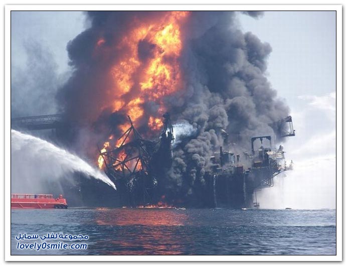 صورأنفجارفى محطة تنقيب لنفط وتسربه على سواحل لويزيان Explosion-leakage-oil-exploration-station-07