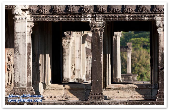    ( )   Temple-of-Angkor-Wat-in-Cambodia-09