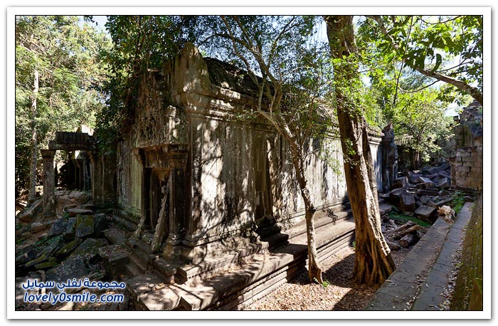    ( )   Temple-of-Angkor-Wat-in-Cambodia-33