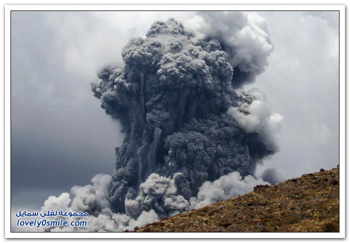 صور منوعة من العالم Volcanic-activity-around-the-world-in-2012-02