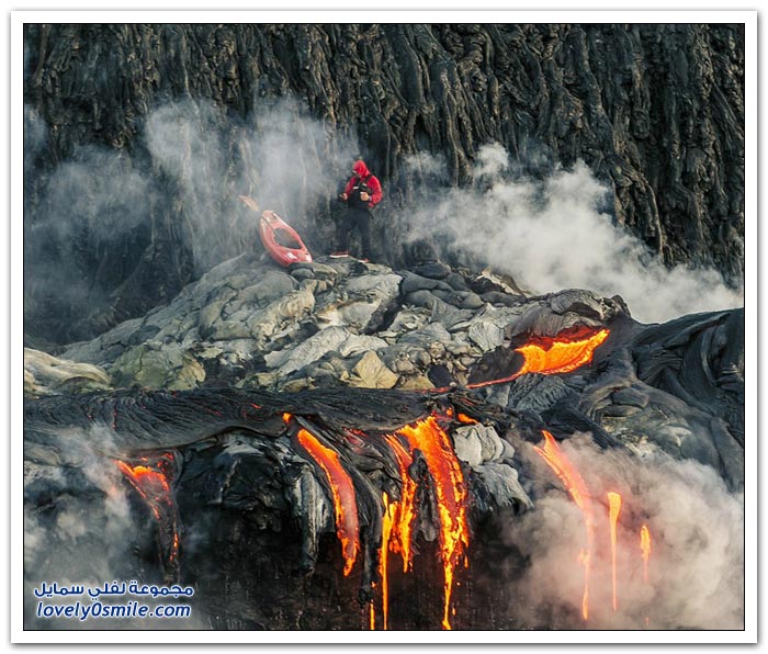 التجديف بين الحمم البركانية Rowing-between-lava-08