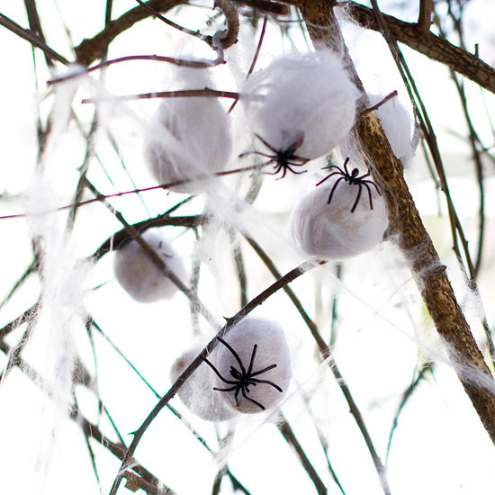 Halloween pictures - Page 4 34841-Spiderweb-Tree