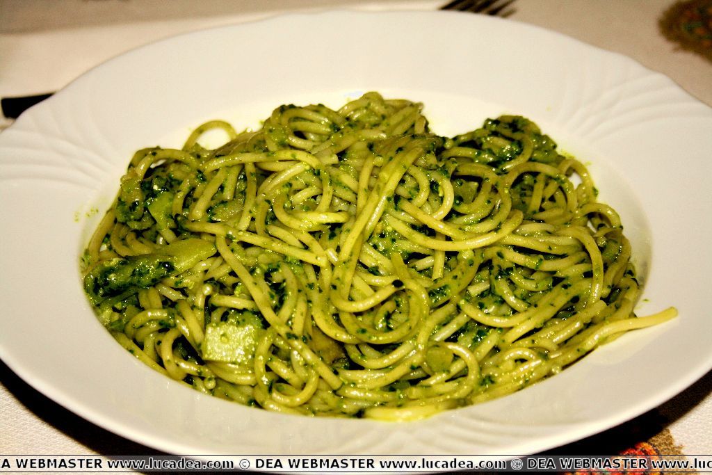 Quels sont vos plats préférés ? Pasta_al_pesto