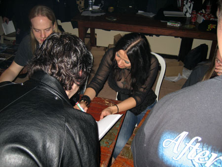 lullacry resimleri 22signing_session