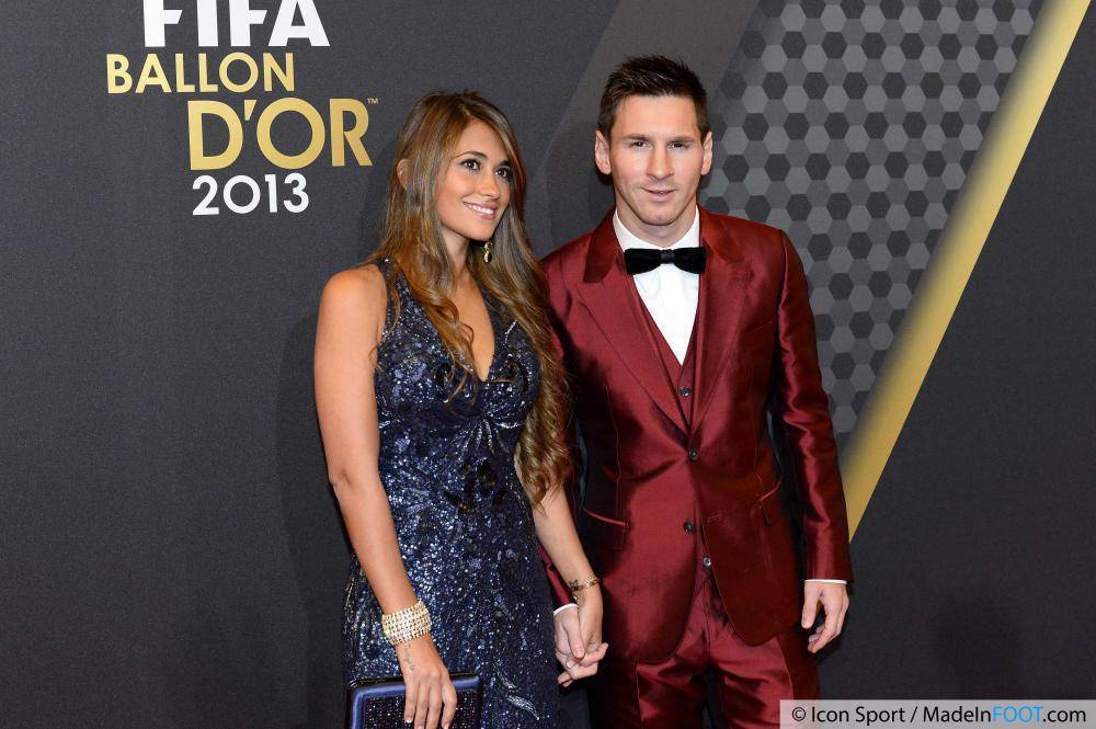 Les images insolites de la F1 - Page 3 Antonella-roccuzzo---lionel-messi--13-01-2014-arrivee-ceremonie-de-remise-du-ballon-d-or-fifa-2013--zurich-20140114092846-6568