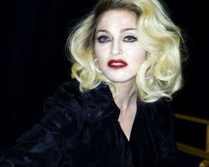 Outtakes (Sesiones de fotos) - Página 2 20111005-pictures-madonna-outtakes-31