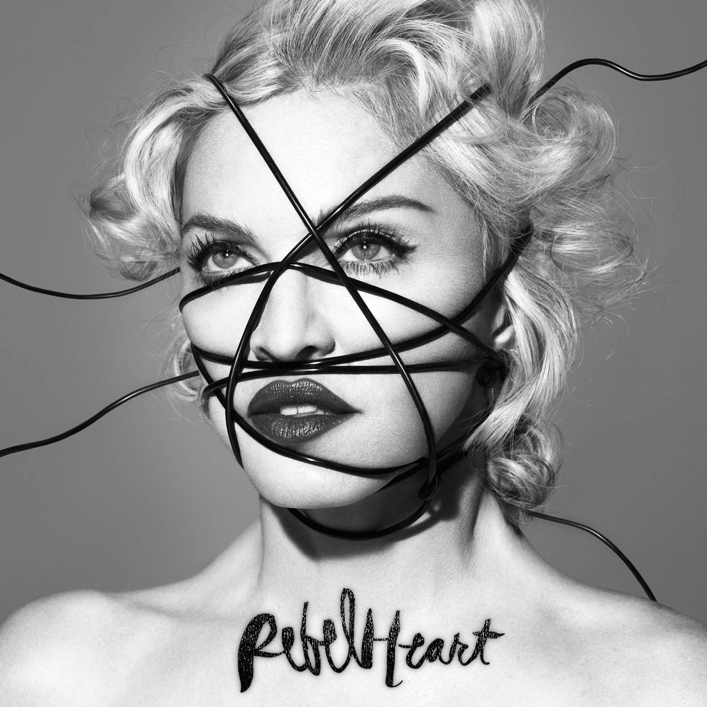 Nuevo álbum >> 'Rebel Heart' (II) >> 06/03/15 FILTRADO!! - Página 45 20150209-pictures-madonna-rebel-heart-covers-deluxe