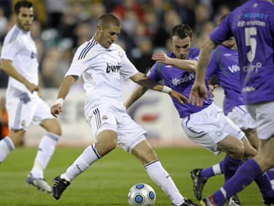 Imagini-->> Fotbal Karim-benzema-real-madrid