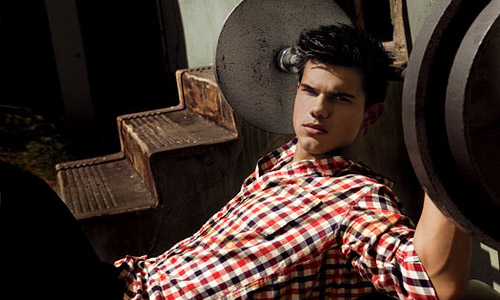 ♣ I love the full moon  ♣ [ 5 / 5 libres ] My-top-5-celebrities-taylor-lautner