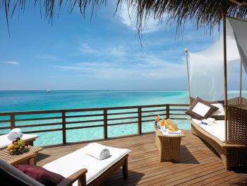 La Terrasse Maldives_hotel_baros_villa_deluxe_terrasse