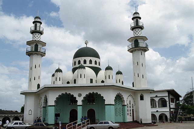 Tour across the photos of the grandest mosques in the world 13_3431_1067206670