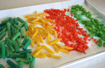 تعالوا شوفوا معانا صور كلها ألوان ... Colored-pasta-425-057