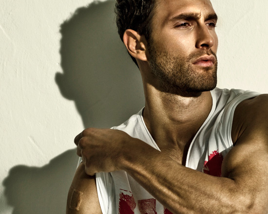 Những Siêu Mẫu Quốc Tế nổi tiếng. Tập 159: Susan Blakely. - Page 7 Noah-Mills-by-Ali-Kepenek-MaleModelSceneNet-01