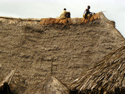 MAKUTI SI', MAKUTI NO, MA LA CASA IN KENYA TIRA  SI RIAPRONO LE VENDITE E I VOLI SONO GIA' PIENI Makuti