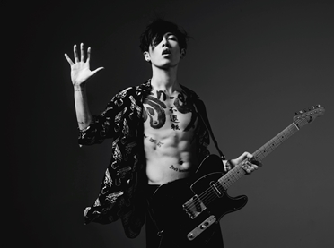 News et concerts musique asiatique - Page 7 Miyavi-2015