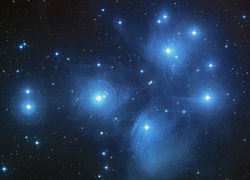 اقتربت أكثر إلى الثريا Pleiades_large