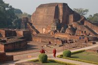 صور من تاريخ الهند القديم وتاريخها الوسيط 200px-Nalanda_University