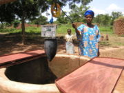 بوركينا فاسو 180px-Burkina_Faso_-_Sala_Well