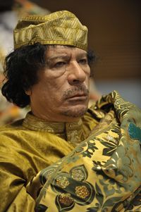 قادة حرب أكتوبر المصريين والعرب - صفحة 2 200px-Muammar_al-Gaddafi_at_the_AU_summit