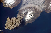 الرماد البركانى 180px-MtCleveland_ISS013-E-24184