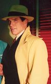 أحداث شهر مارس 100px-Warren_Beatty_as_Dick_Tracy