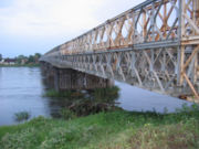 جنوب السودان 180px-Sudan_Juba_bridge