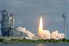 أحداث شهر أبريل 100px-STS-31_Launch_-_GPN-2000-000684