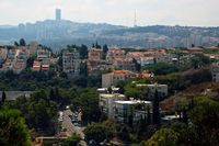 .. حيفا ..عروس البحار و أرض الأجداد 200px-View_on_Haifa_in_the_direction_of_the_Haifa_University