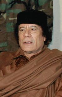 معمر القذافي 200px-Muammar_al-Gaddafi-09122003