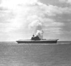أحداث شهر يونيو 140px-Sinking_of_the_USS_Yorktown_%28CV-5%29_02