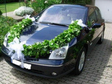 أحْلَى تَزْيين سَيّارَات لِلعَرَايِس  Voiture-decoration-mariage-mariee-2