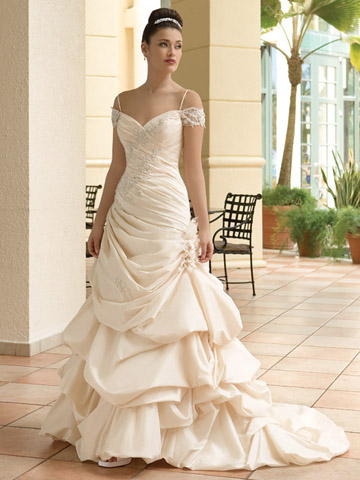 فساتين أفراح مميزه Demetrios-robe-mariage-mariee-4264